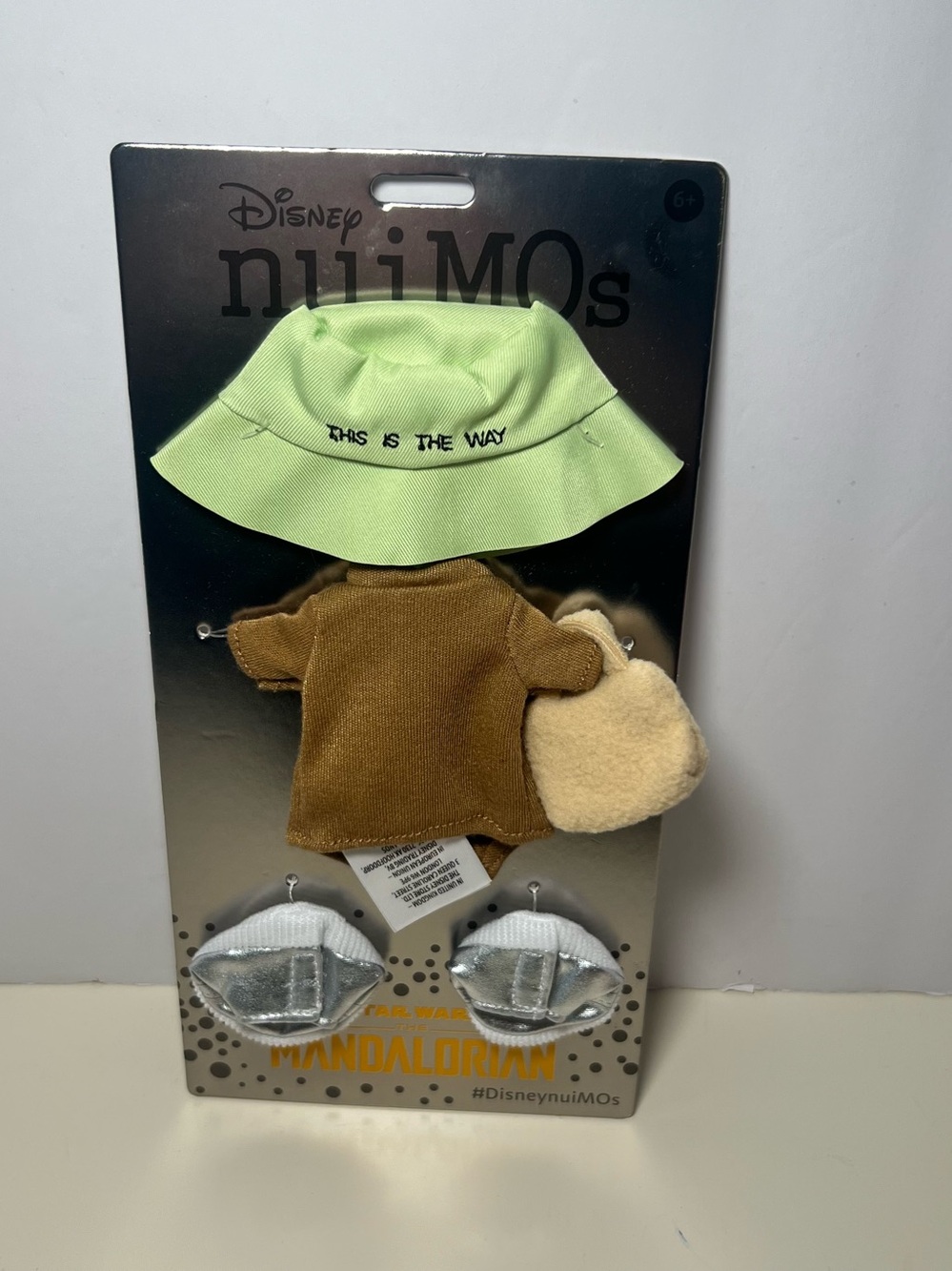 Disney NuiMOs Star Wars The Mandalorian The Child Inspired Outfit for Grogu NEW